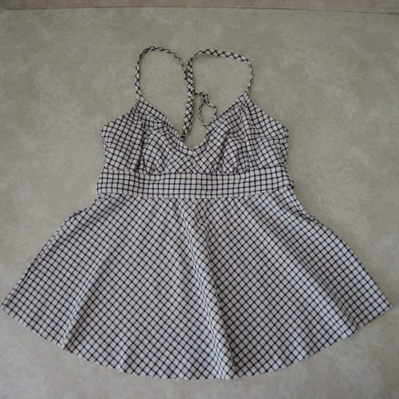 4/$25 Kona Sol Plunge Criss Cross Peplum Tankini Swim Top Black & White Sz Small - Picture 1 of 8